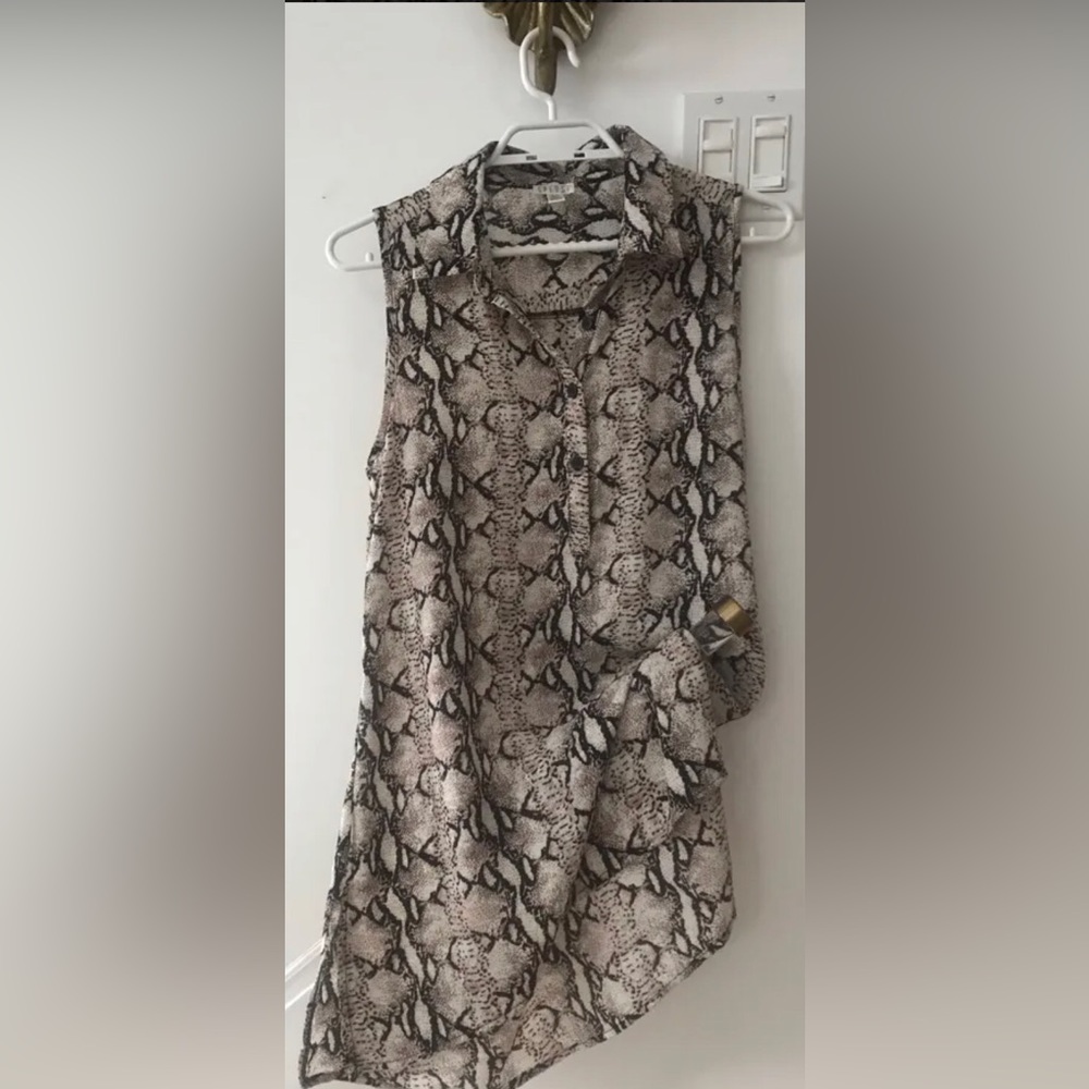 SPENSE animal print blouse /tunic - size: S• length: 33”• New